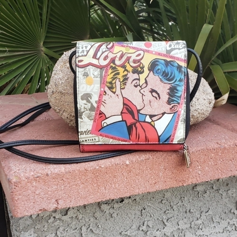 VINTAGE ICON LOS ANGELES PAINTED LEATHER CROSSBODY - Picture 2 of 5